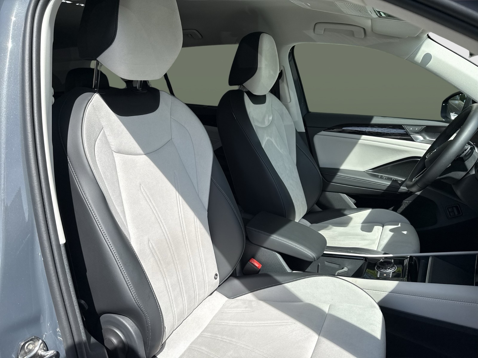 Volkswagen Tayron 1.5 HYBRID ELEGANCE AHK CAM NAVI