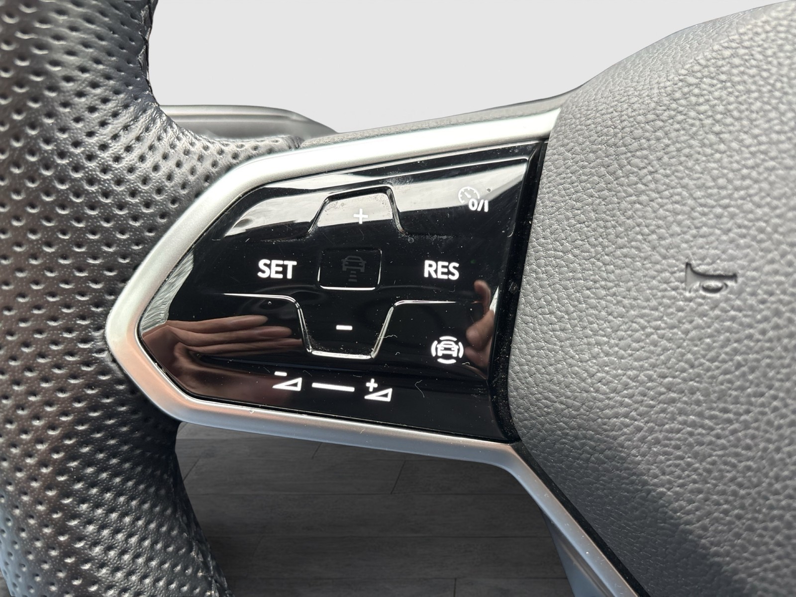 Volkswagen Golf Variant 1.5 R-LINE PANO LM18 MATRIX NAVI