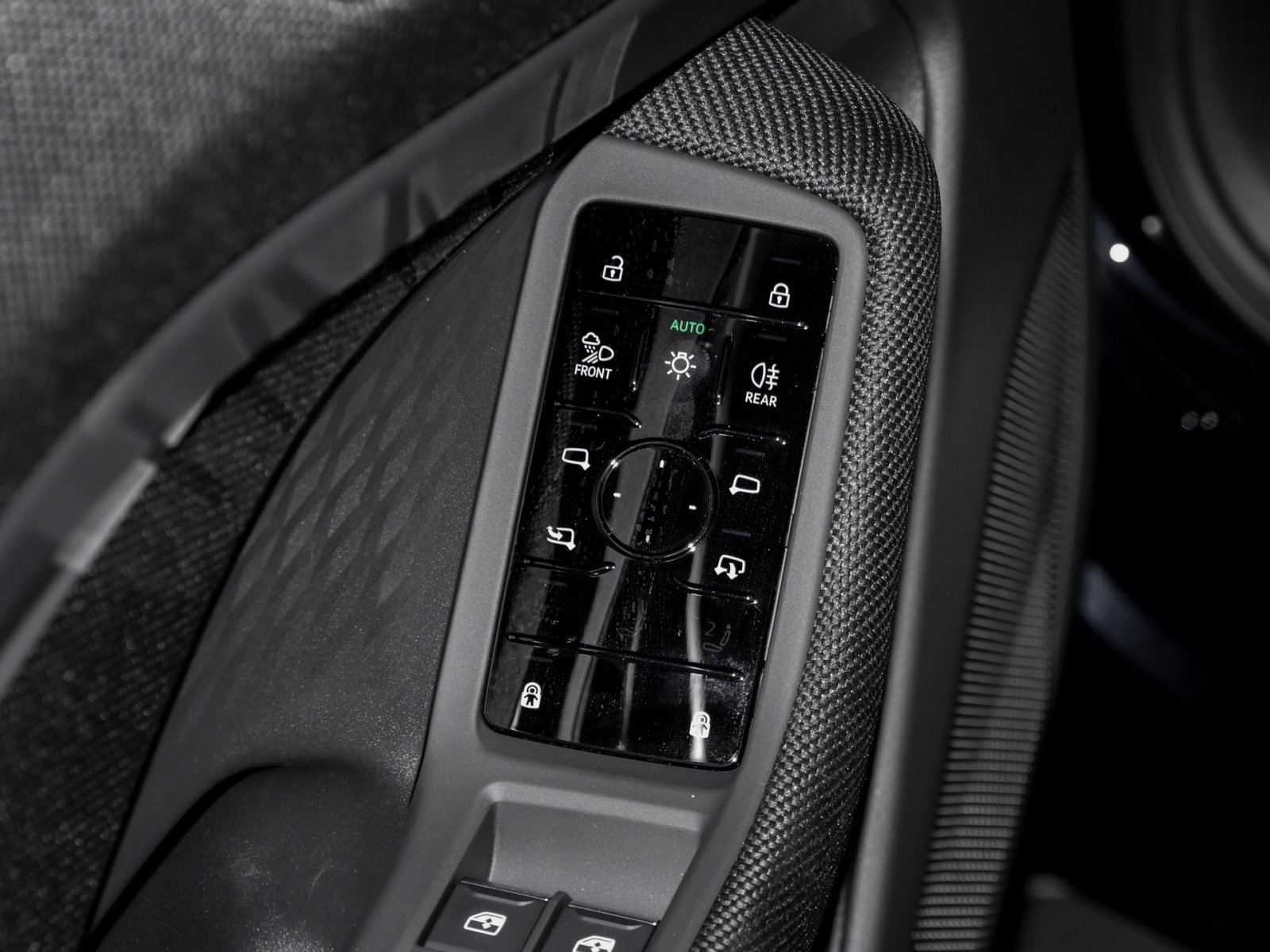 Audi A6 Avant e-hybrid quattro S tronic TechPlus+AdaptiverFahrassistentPlus+Sonnenschutzverglasung