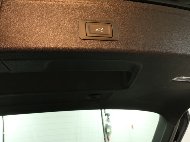 Audi A4 Avant 35 advanced BLACKPAK eKLAPPE NAVI+ ALU17