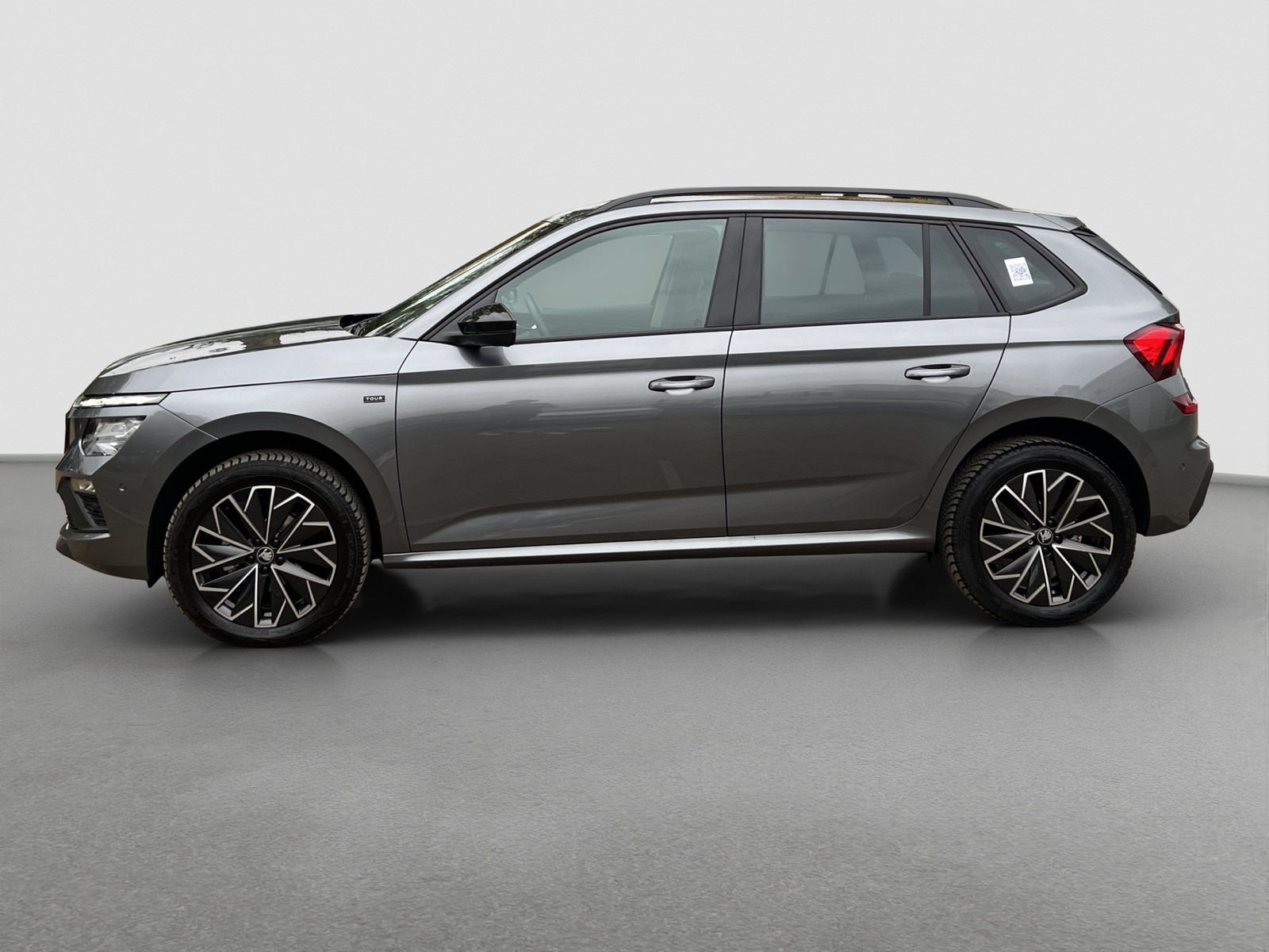 Skoda Kamiq 1.5 TOUR AHK CAM ACC E-KLAPPE NAVI LM17