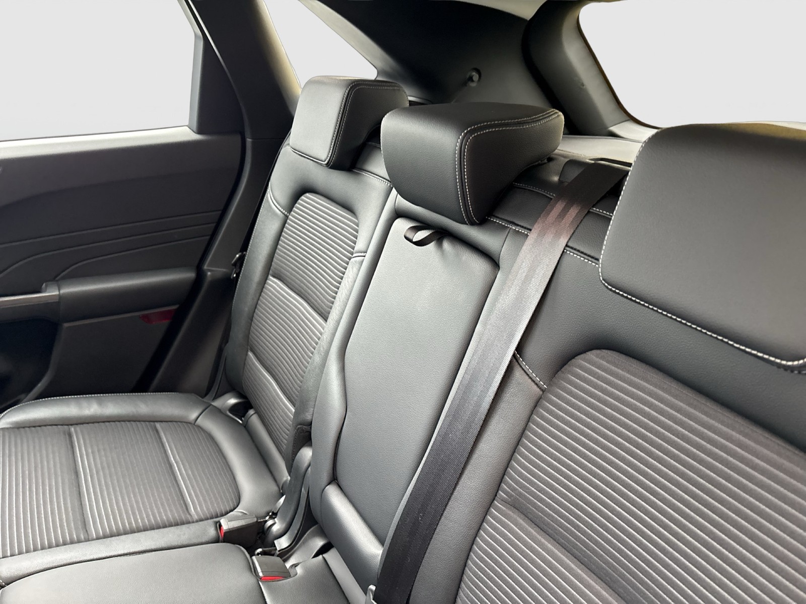 Ford Kuga 1.5 TITANIUM X B&O KAMERA HEADUP NAVI SITZHZ