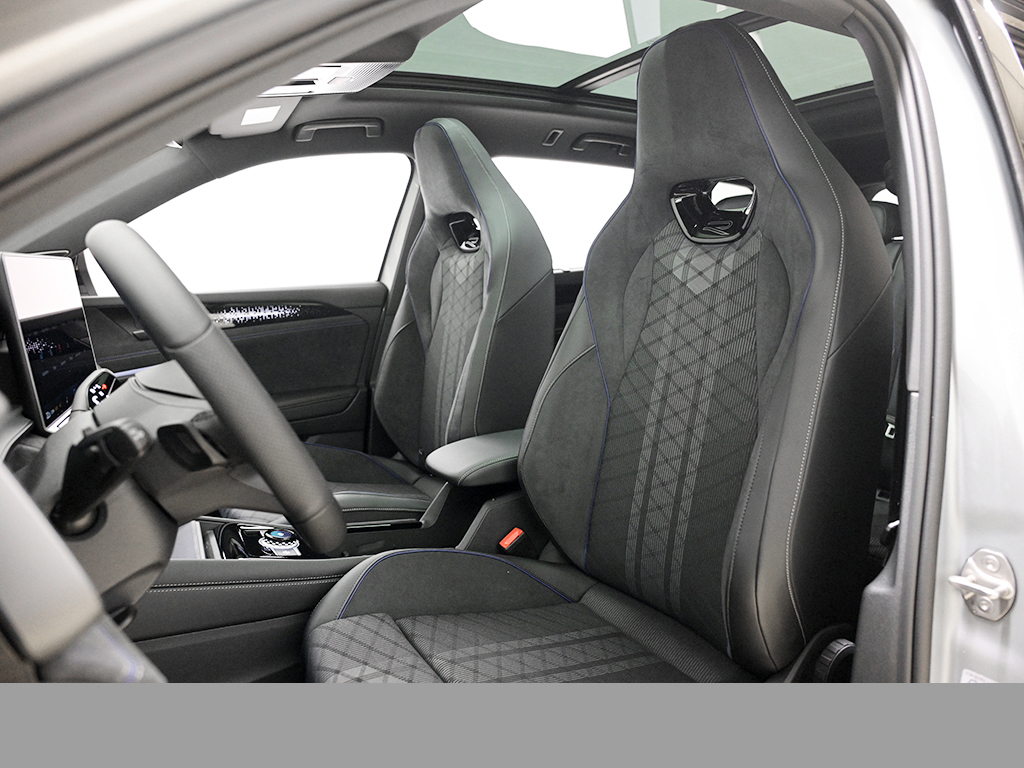 Volkswagen Tayron 2.0 R-LINE DSG 4X4 HARMANKARDON PANO LM20