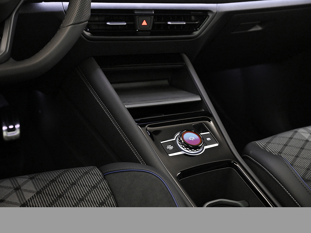 Volkswagen Tayron 2.0 R-LINE DSG 4X4 HARMANKARDON PANO LM20