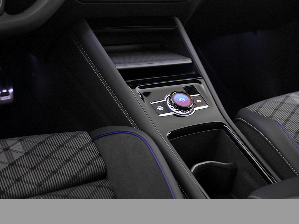 Volkswagen Tiguan 1.5 R-LINE DSG