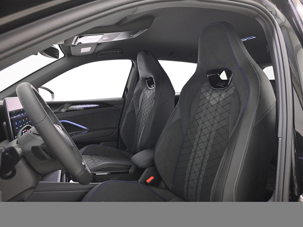 Volkswagen Tiguan 1.5 R-LINE DSG