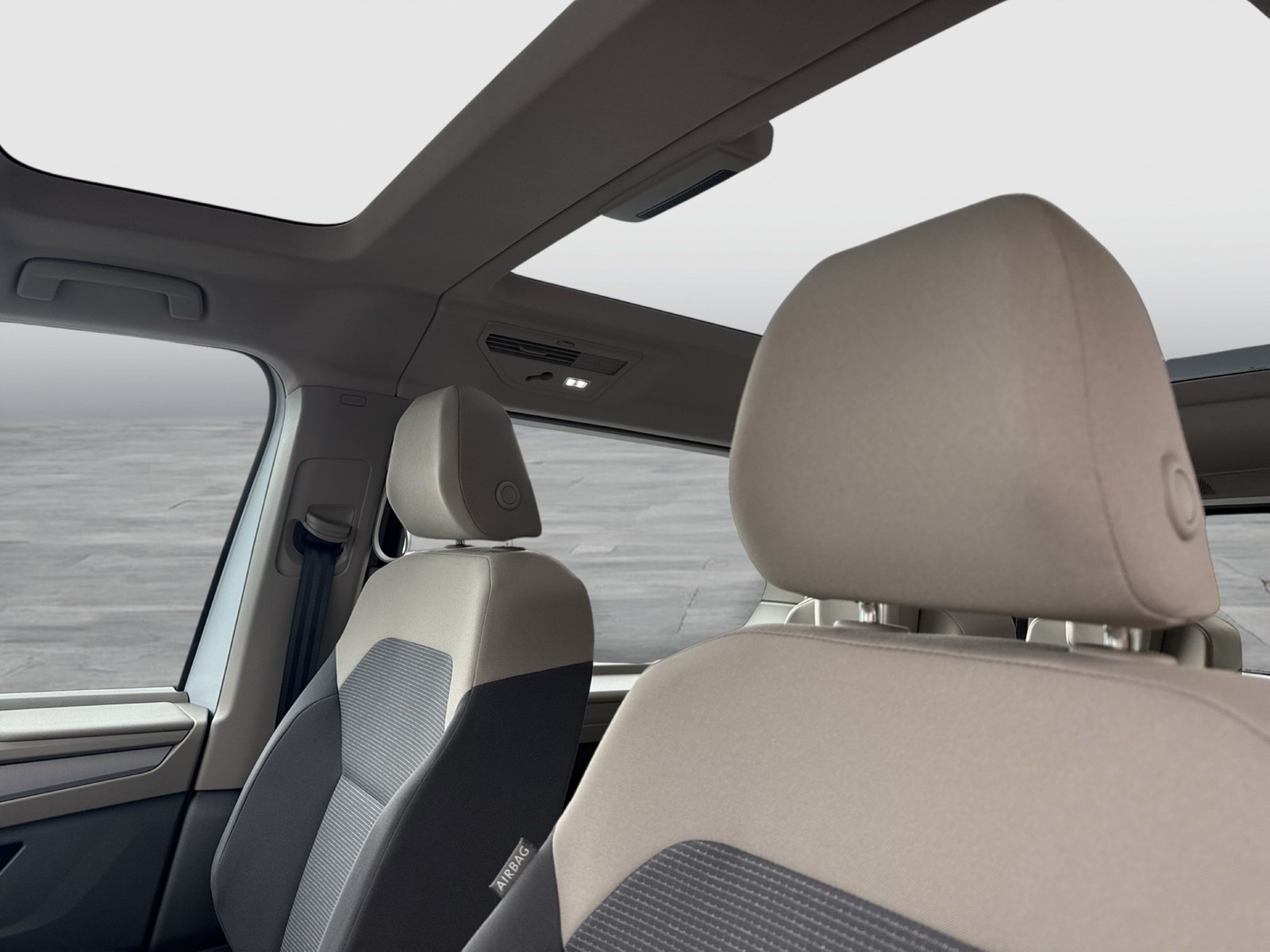 Volkswagen T7 Multivan KÜ Navi StHZ Pano AHK Matrix 6 Sitze