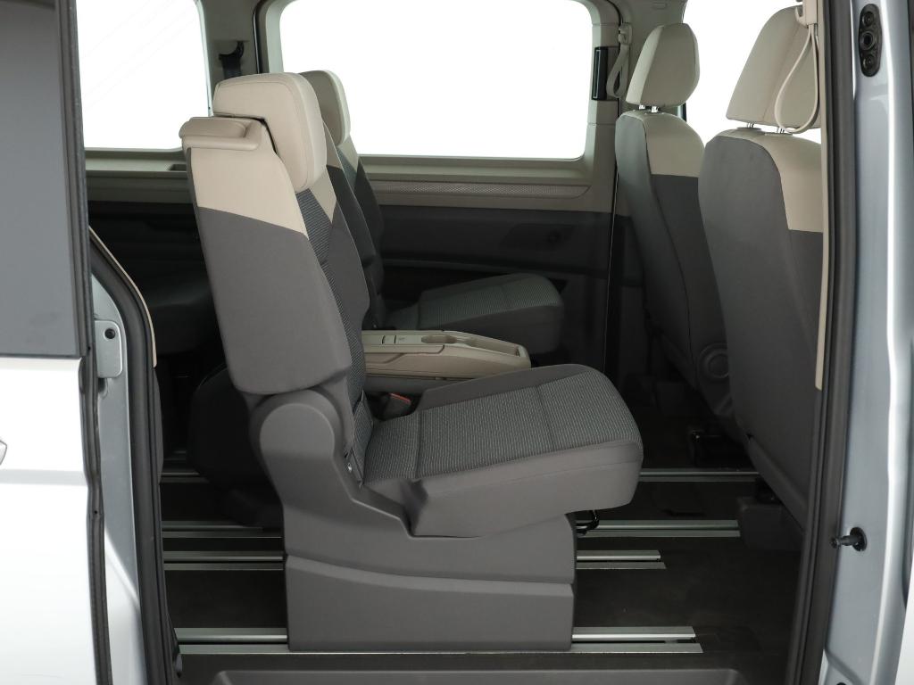 Volkswagen T7 Multivan KÜ Navi StHZ Pano AHK Matrix 6 Sitze