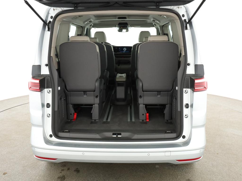 Volkswagen T7 Multivan KÜ Navi StHZ Pano AHK Matrix 6 Sitze