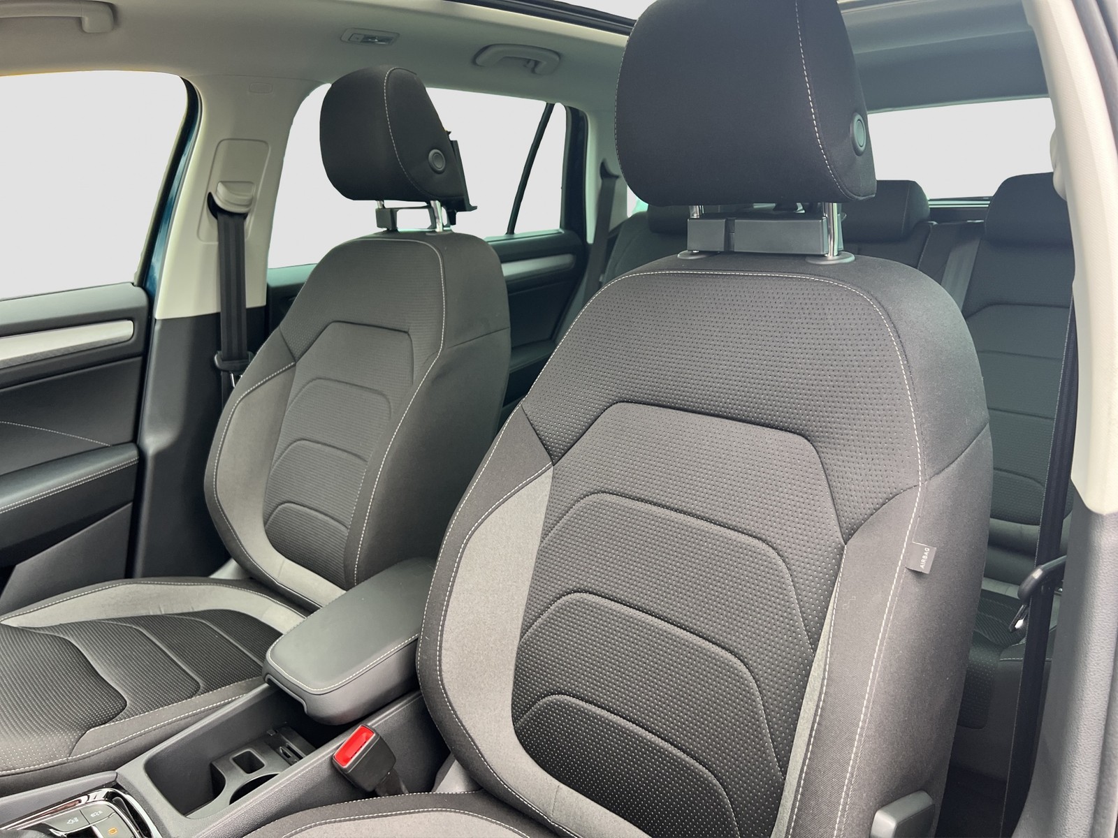 Skoda Kodiaq 2.0 TOUR 4X4 PANO CAM LM19 E-KLAPPE NAVI