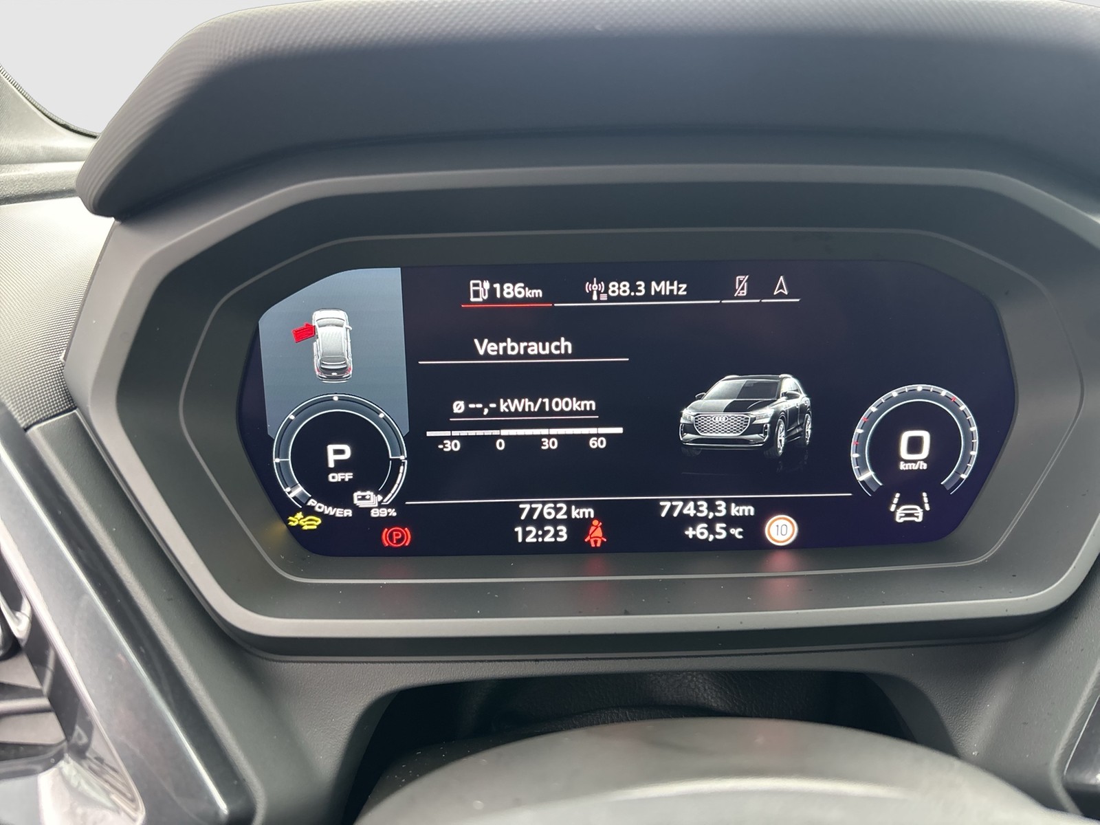 Audi Q4 e-tron 35 S LINE BLACKPAK PANO AHK 360CAM 20Z