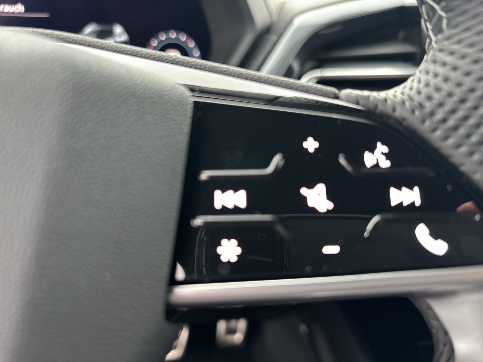 Audi Q4 e-tron 35 S LINE BLACKPAK PANO AHK 360CAM 20Z