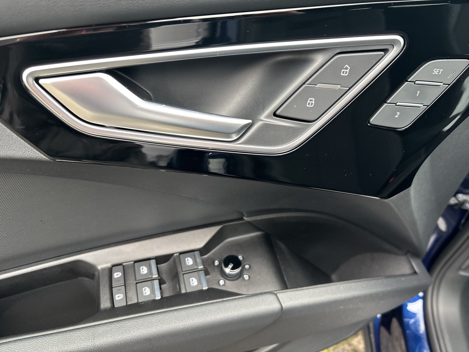 Audi Q4 e-tron 35 S LINE BLACKPAK PANO AHK 360CAM 20Z