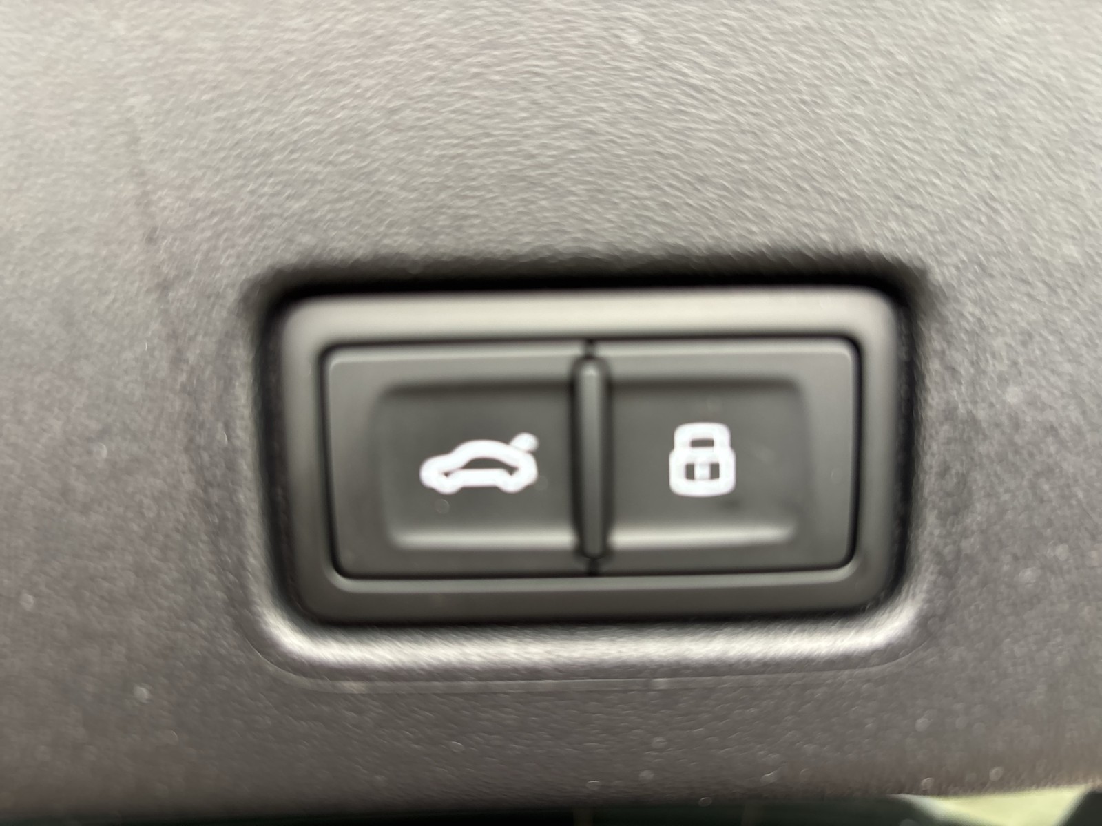 Audi Q4 e-tron 35 S LINE BLACKPAK PANO AHK 360CAM 20Z