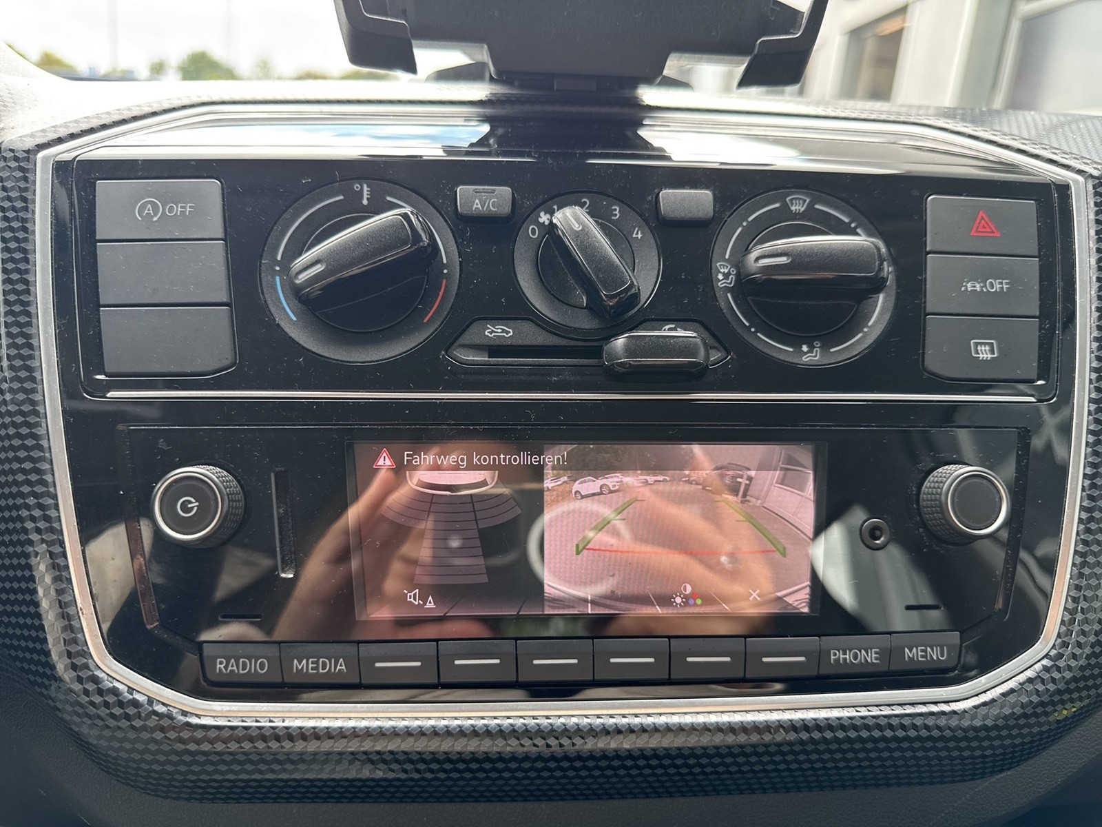 Volkswagen up! 1.0 4TÜREN KAMERA TEMPOMAT EINPARKHILFE
