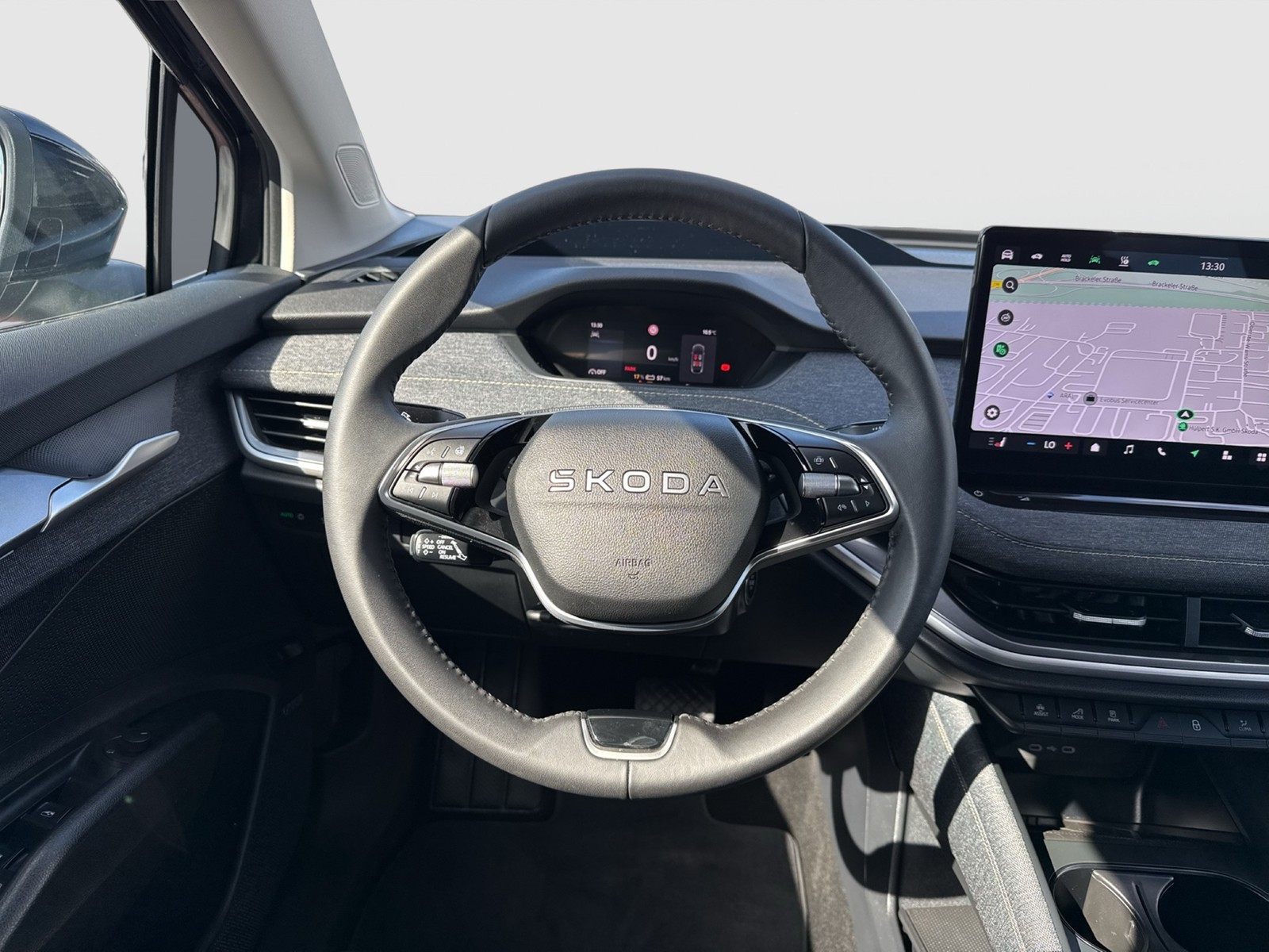 Skoda ELROQ 85 Loft WÄRMEPUMPE AHK CAM ACC LM19 MATRIX