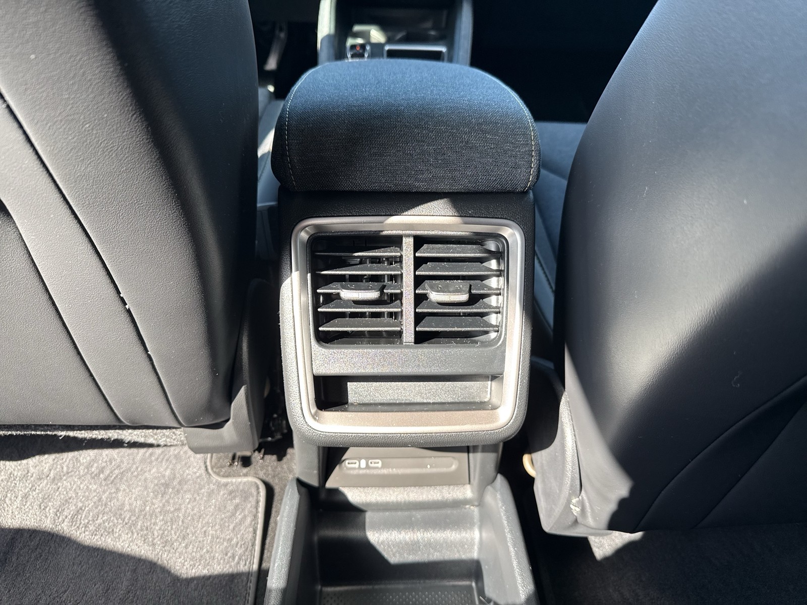 Skoda ELROQ 85 Loft WÄRMEPUMPE AHK CAM ACC LM19 MATRIX