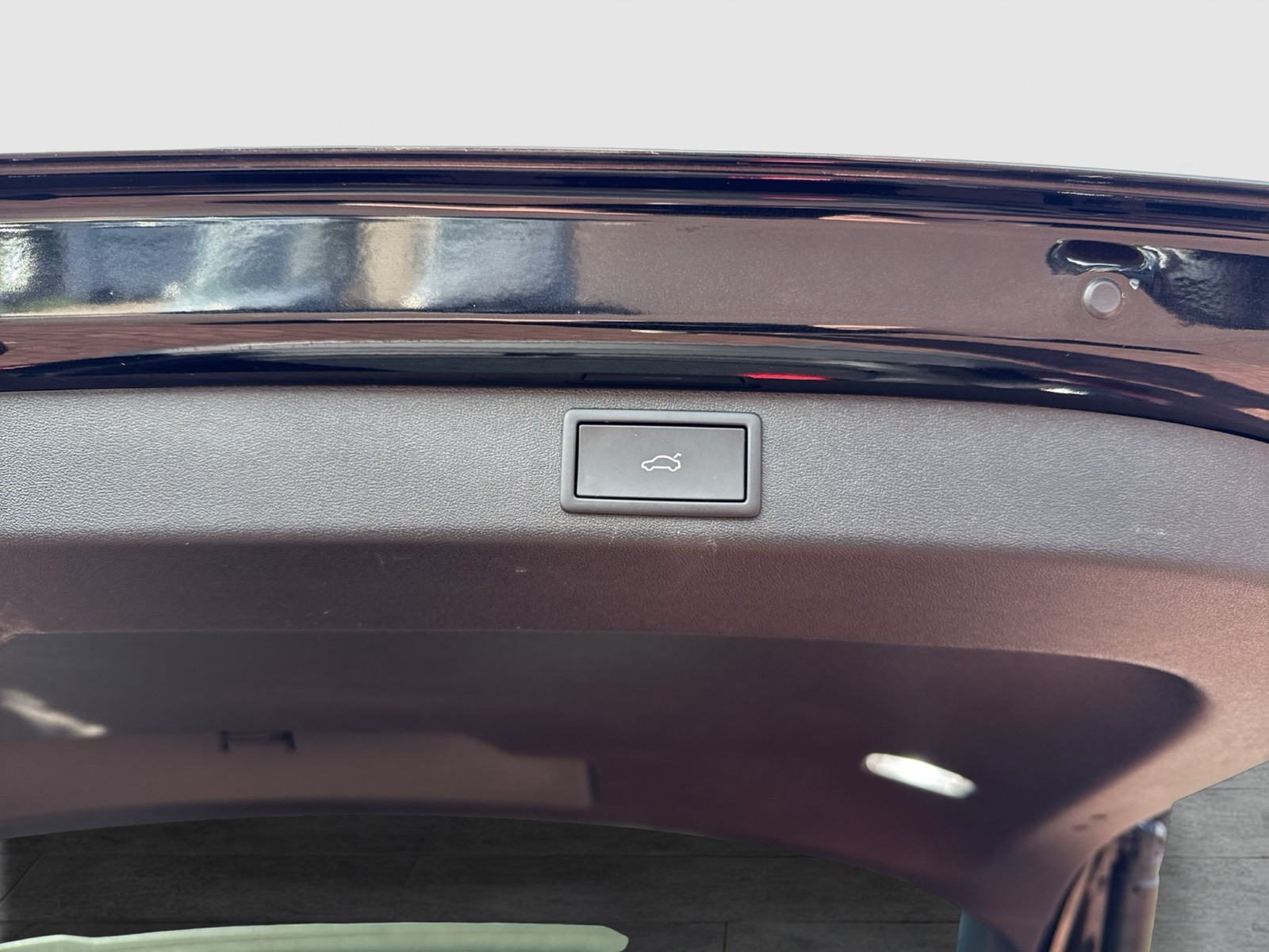 Skoda ELROQ 85 Loft WÄRMEPUMPE AHK CAM ACC LM19 MATRIX