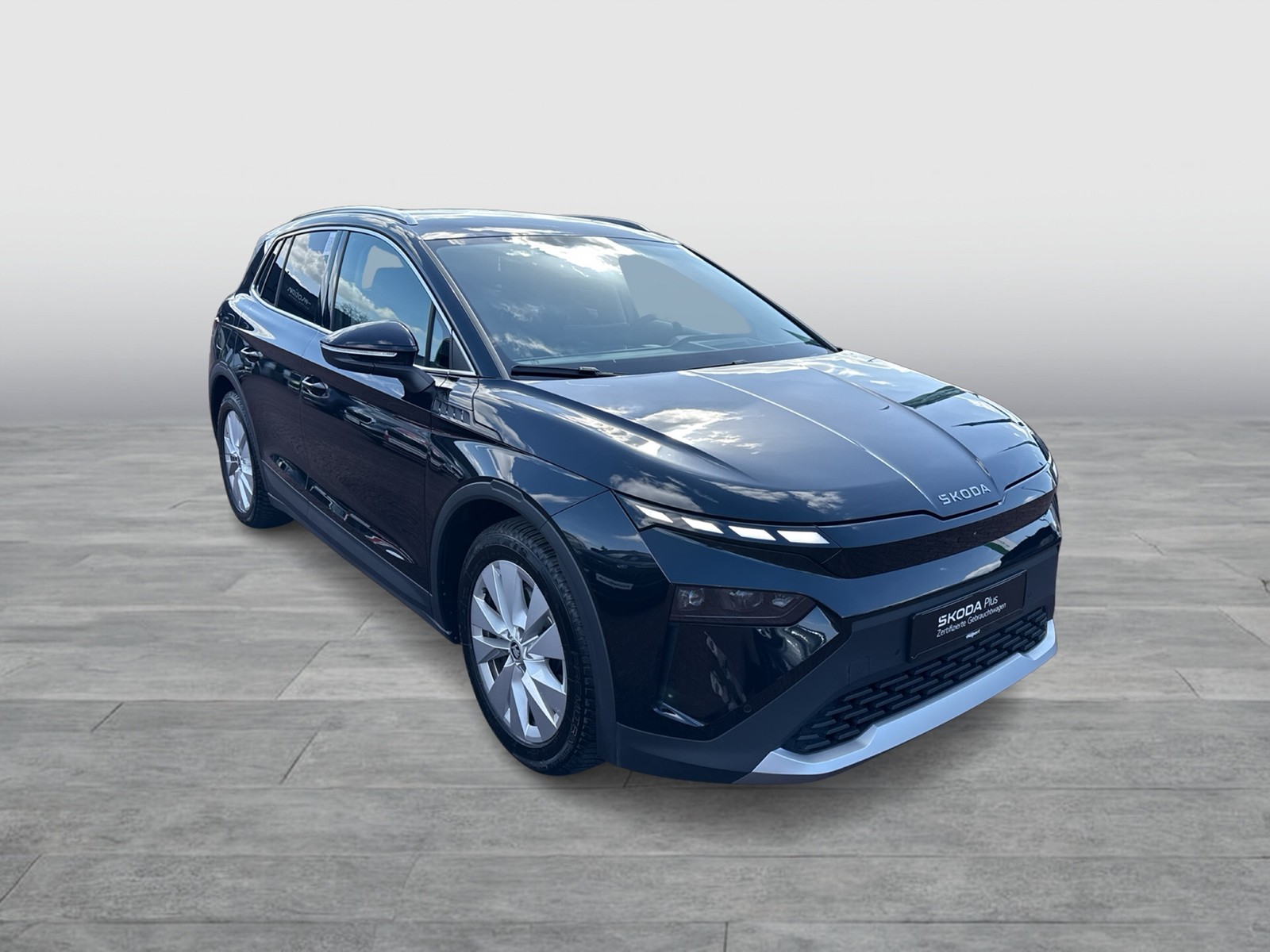 Skoda ELROQ 85 Loft WÄRMEPUMPE AHK CAM ACC LM19 MATRIX