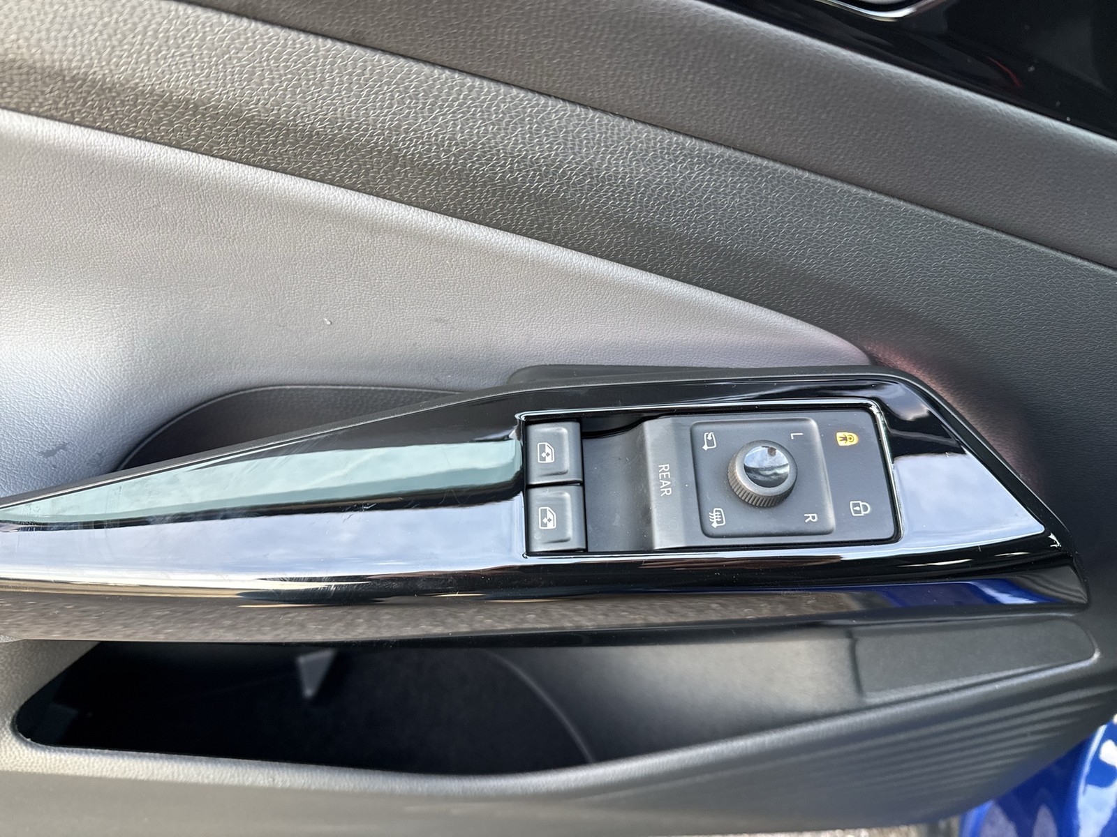 Volkswagen ID.5 PRO WÄRMEPUMPE ACC LM19 NAVI CARPLAY SITZHZ