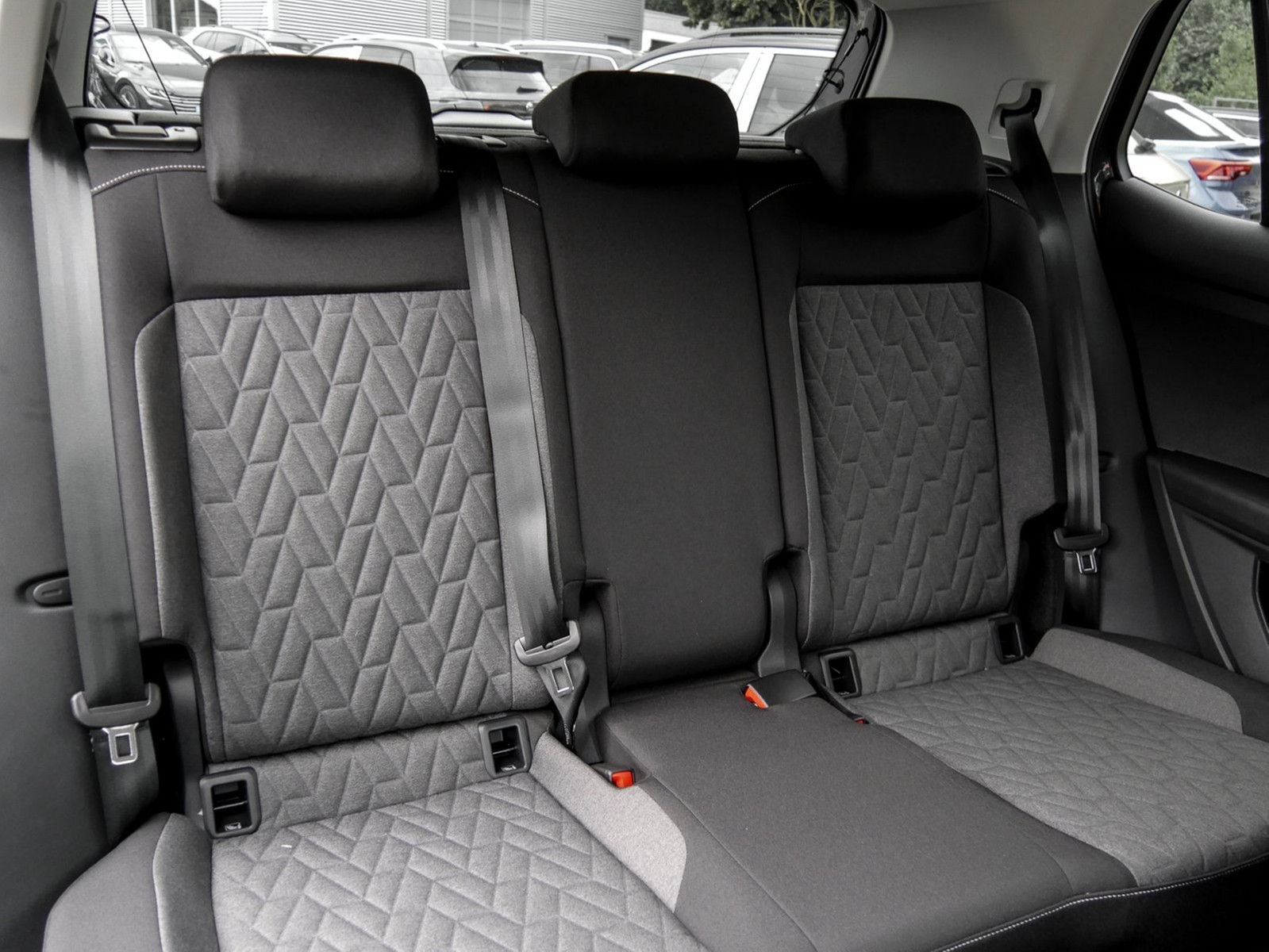 Volkswagen T-Cross 1.0 LIFE SITZHZG KLIMA DAB+ LED LM17