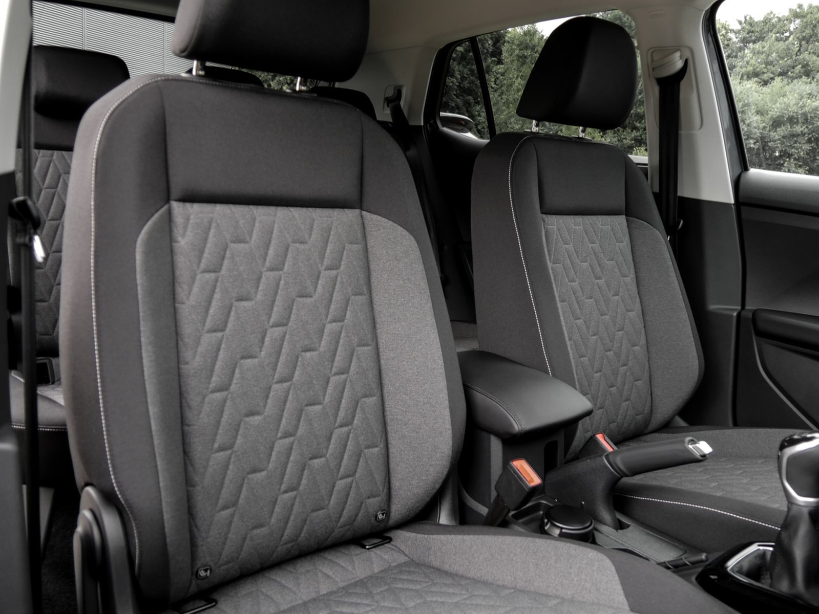 Volkswagen T-Cross 1.0 LIFE SITZHZG KLIMA DAB+ LED LM17