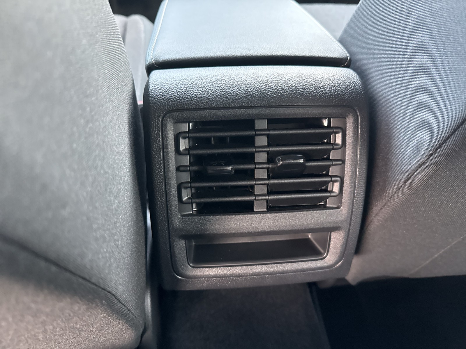 Volkswagen Golf VIII 2.0 LIFE FACELIFT AHK ACC NAVI CARPLAY