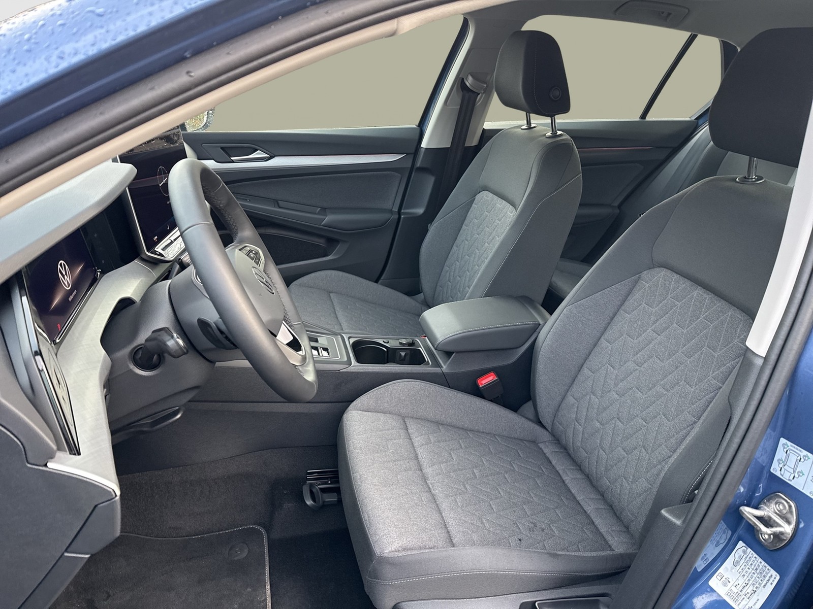 Volkswagen Golf VIII 2.0 LIFE FACELIFT AHK ACC NAVI CARPLAY