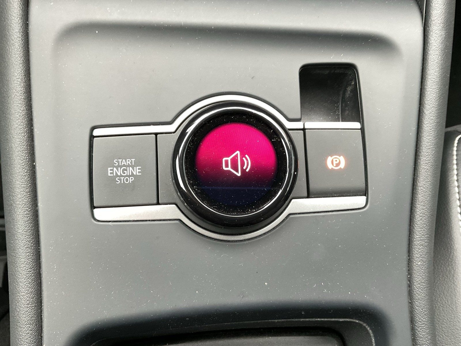 Volkswagen Tiguan 2.0 GOAL NEUES MODELL AHK 360°CAM LM18