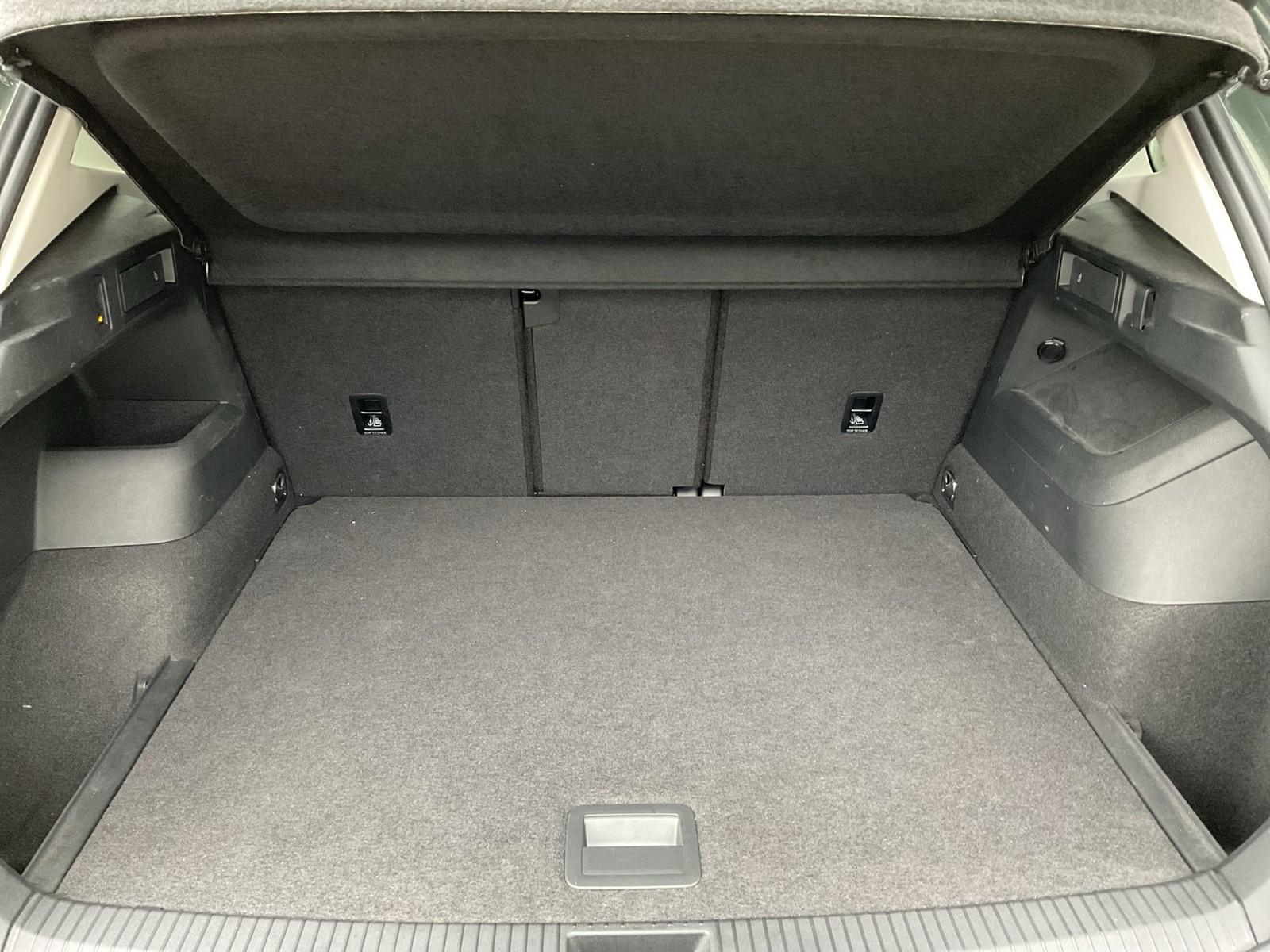 Volkswagen Tiguan 2.0 GOAL NEUES MODELL AHK 360°CAM LM18