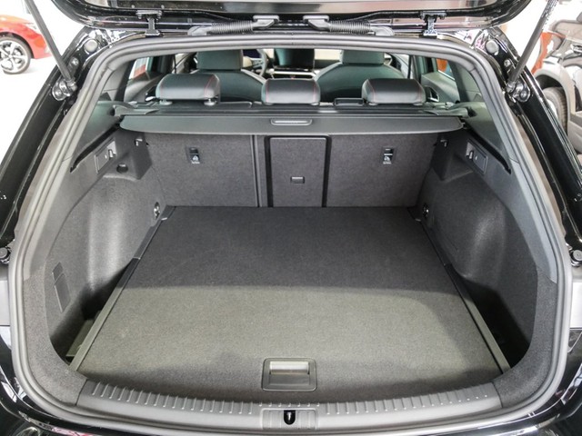 Seat Leon SP 1.5 eTSI FR NAVI KAMERA LED SITZHEIZ