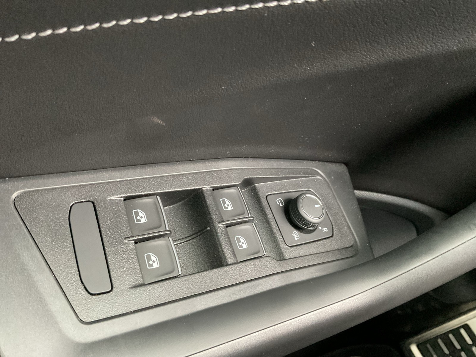 Volkswagen T-Roc Cabriolet 1.5 GOAL ACC LM18 NAVI SITZHEIZ.