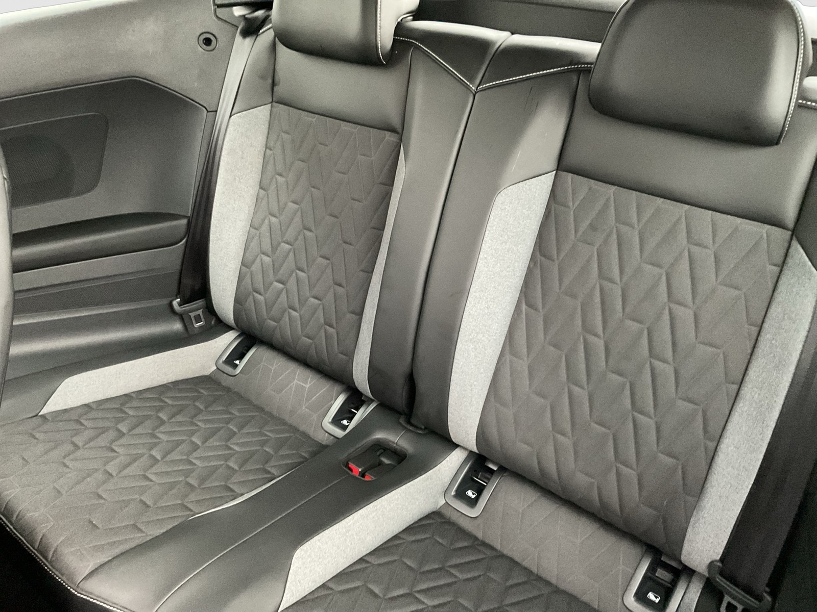 Volkswagen T-Roc Cabriolet 1.5 GOAL ACC LM18 NAVI SITZHEIZ.