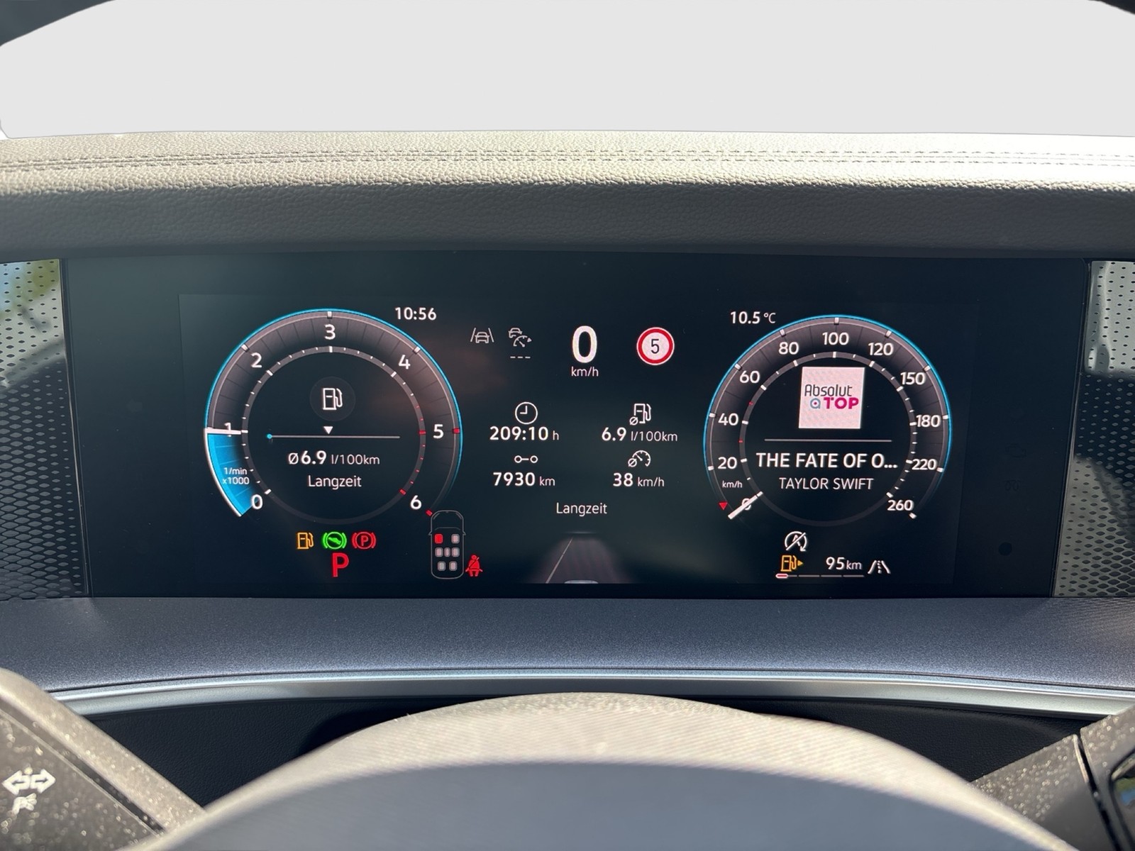 Volkswagen Tayron 2.0 LIFE AHK CAM ACC CARPLAY