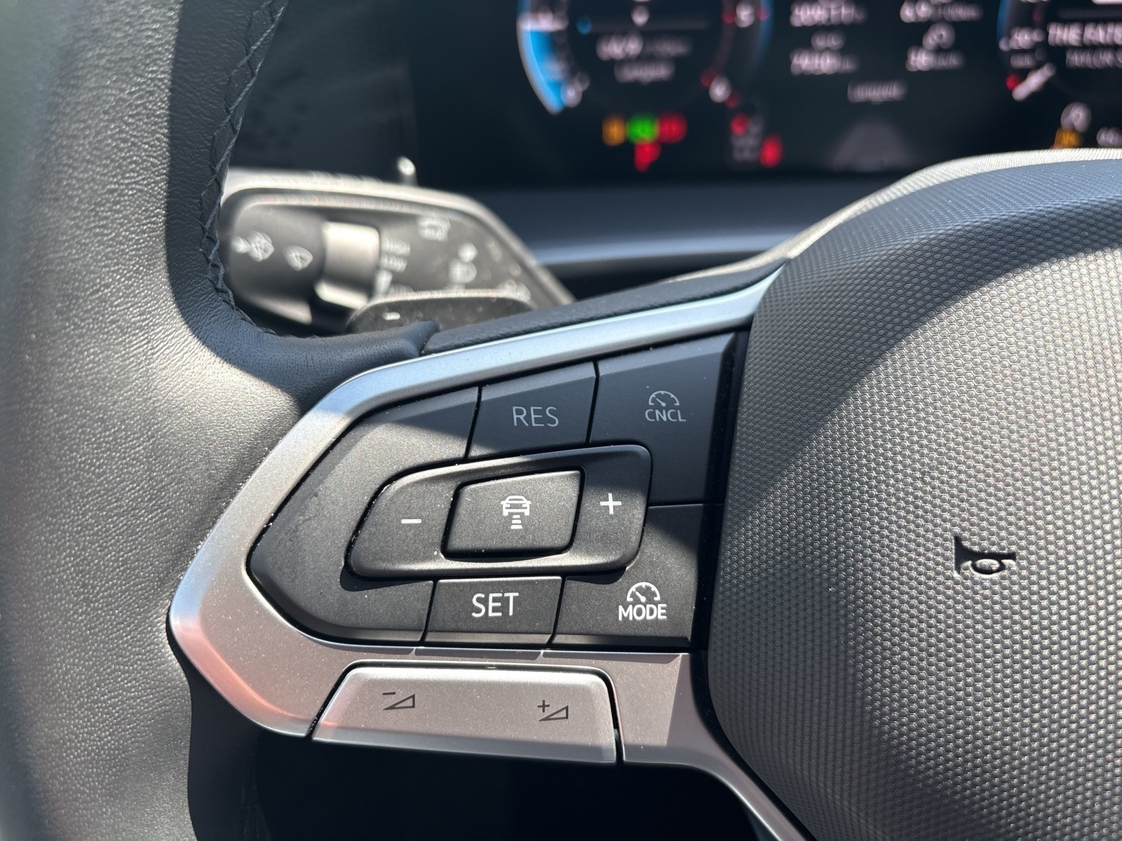 Volkswagen Tayron 2.0 LIFE AHK CAM ACC CARPLAY