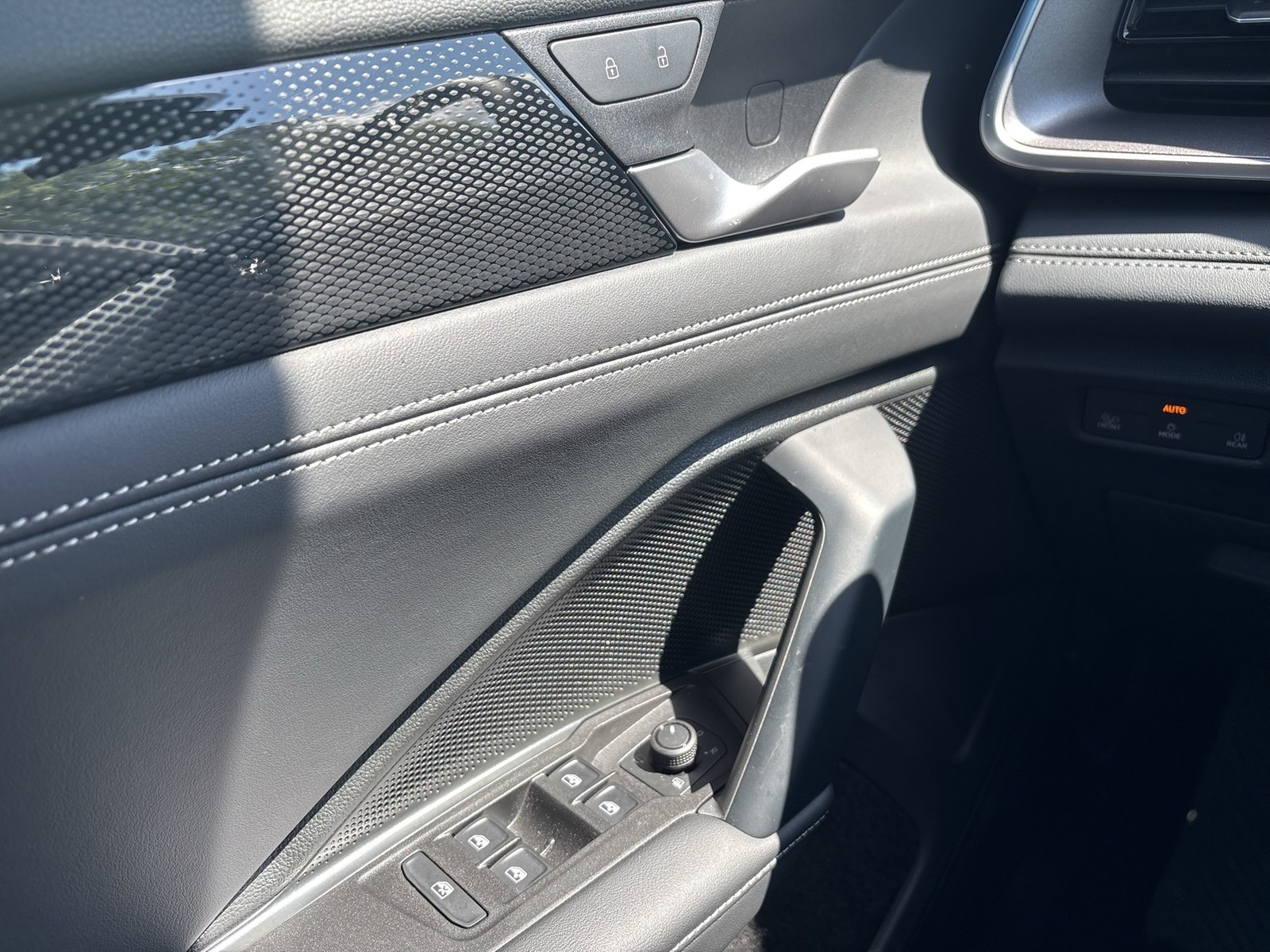 Volkswagen Tayron 2.0 LIFE AHK CAM ACC CARPLAY