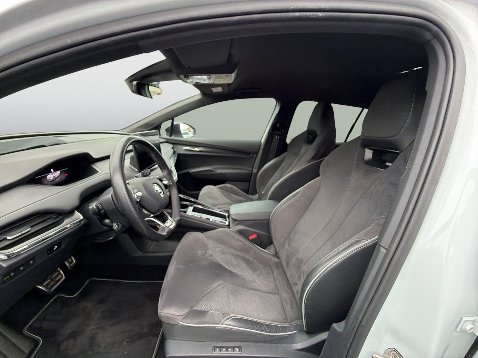 Skoda Enyaq 80x SPORTLINE WÄRMEPUMPE CANTON AHK 360CAM