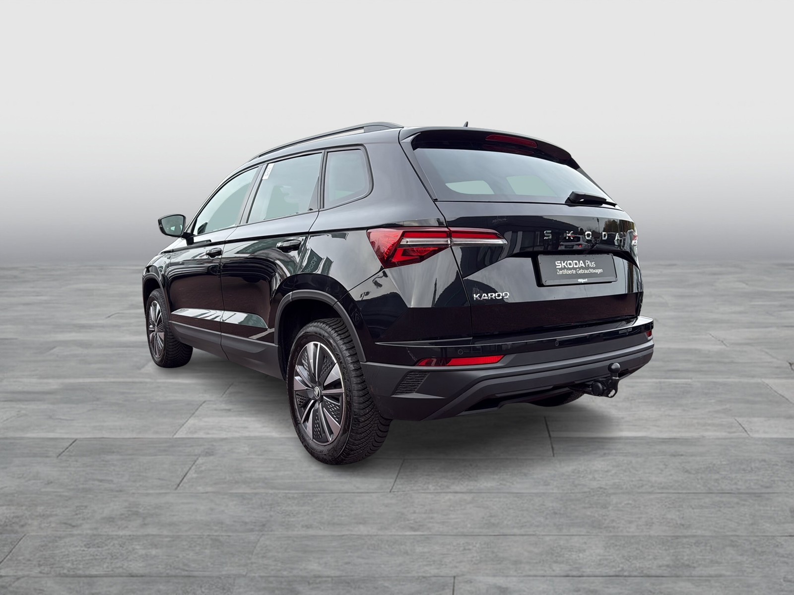 Skoda Karoq 2.0 TOUR STANDHZ AHK CAM LM17 EKLAPPE NAVI