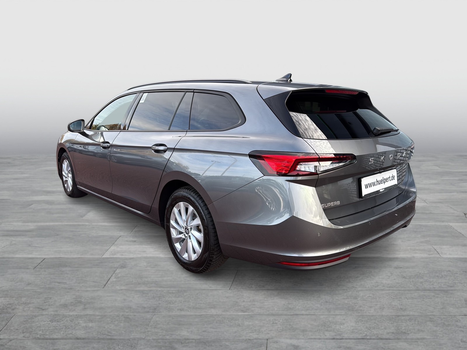 Skoda Superb Combi 1.5 eTSI CAM ACC NAVI SITZHEIZUNG