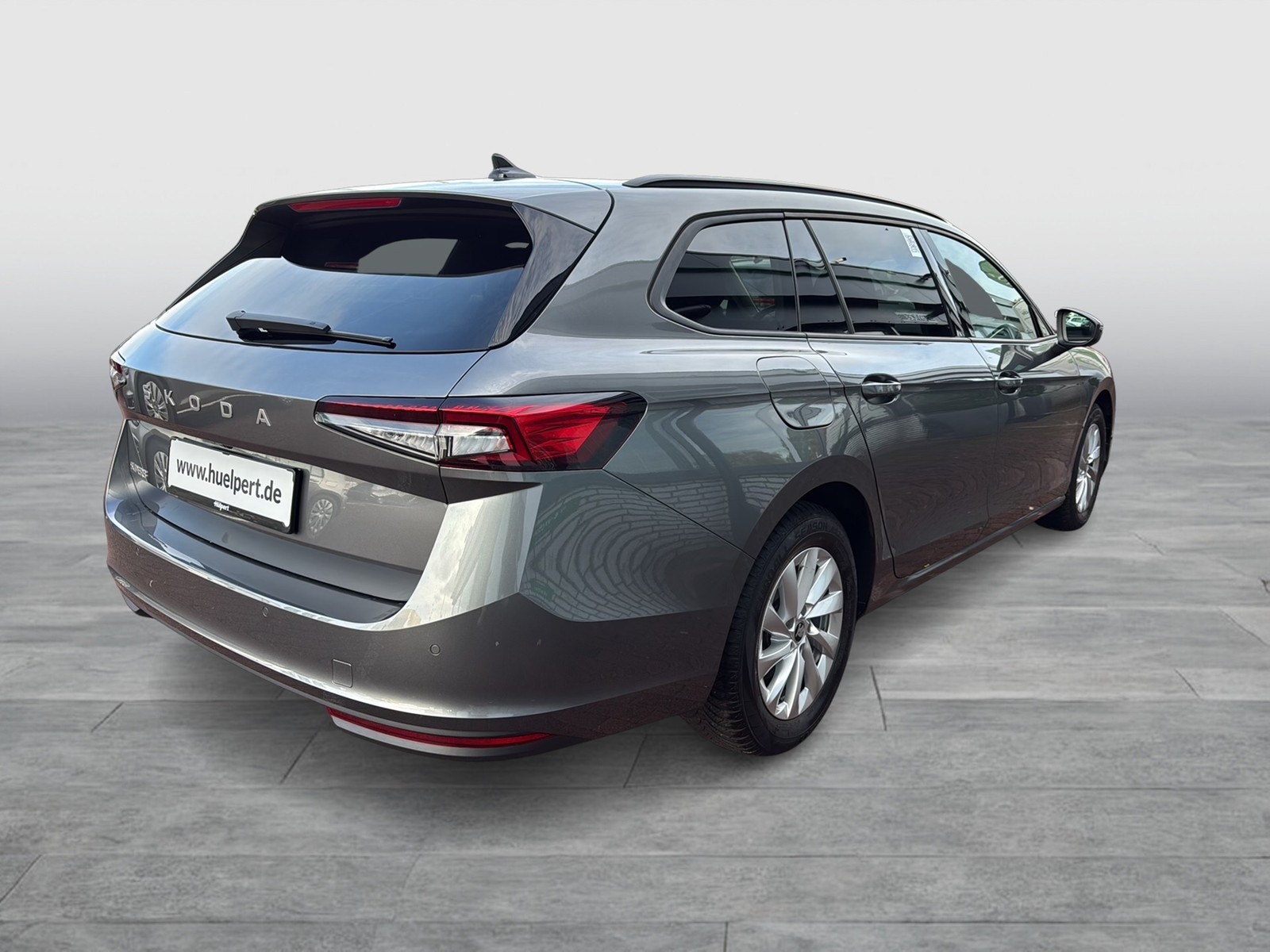 Skoda Superb Combi 1.5 eTSI CAM ACC NAVI SITZHEIZUNG