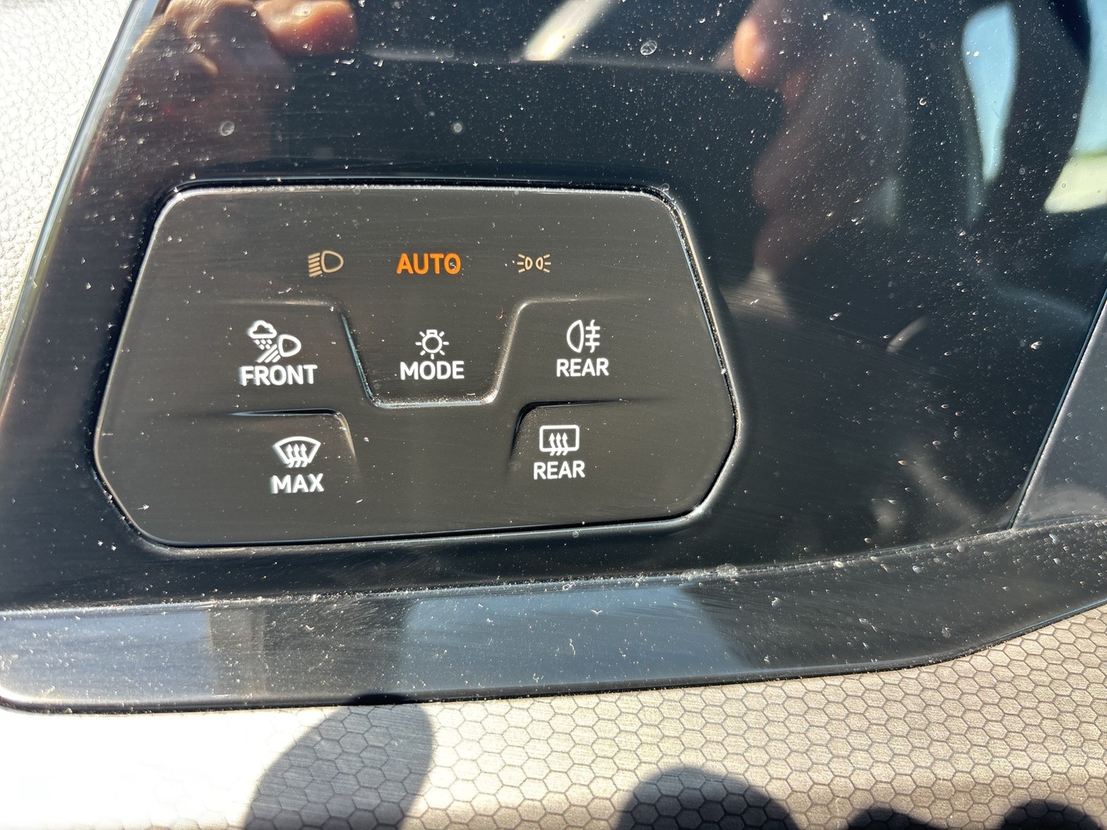 Volkswagen Golf 2.0 GTI PANO KAMERA CARPLAY SITZHEIZ ALU18