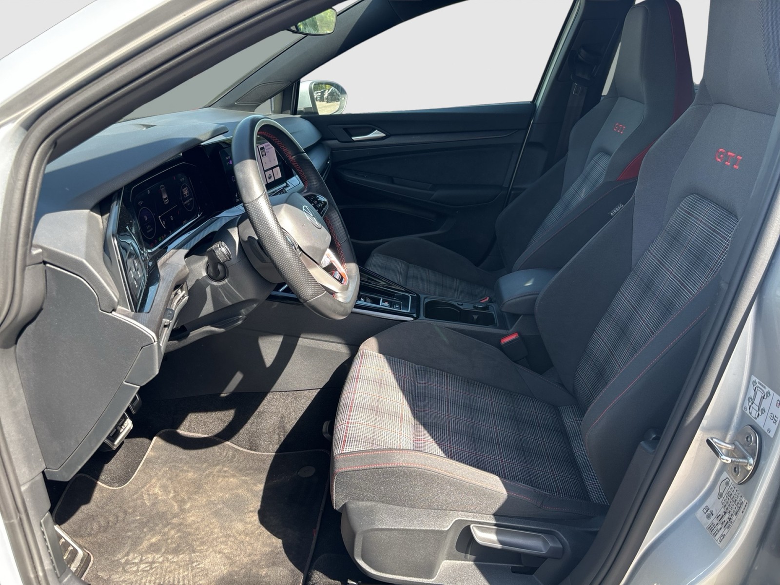Volkswagen Golf 2.0 GTI PANO KAMERA CARPLAY SITZHEIZ ALU18