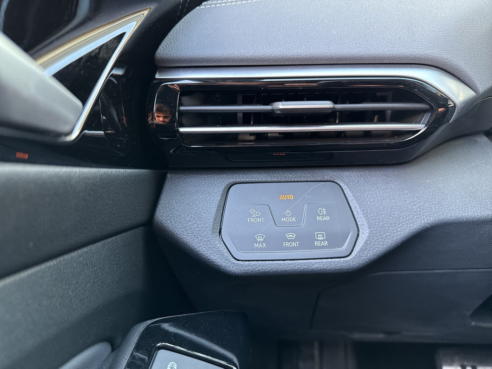 Volkswagen ID.5 ProPerformance WÄRMEPUMPE PANO AHK CAM LM21