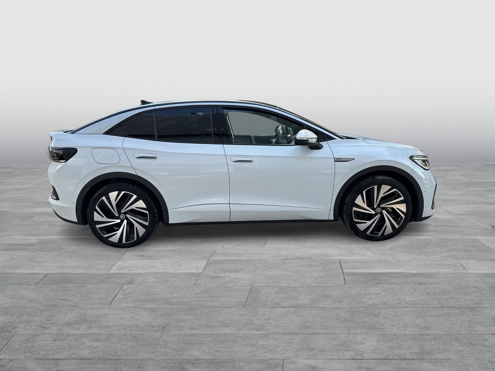 Volkswagen ID.5 ProPerformance WÄRMEPUMPE PANO AHK CAM LM21