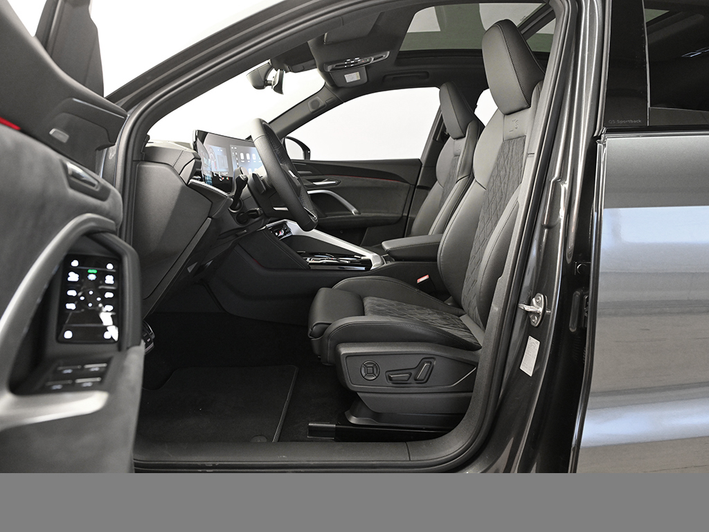 Audi Q5 Sportback TDI quattro s tronic AHK PANO LM20