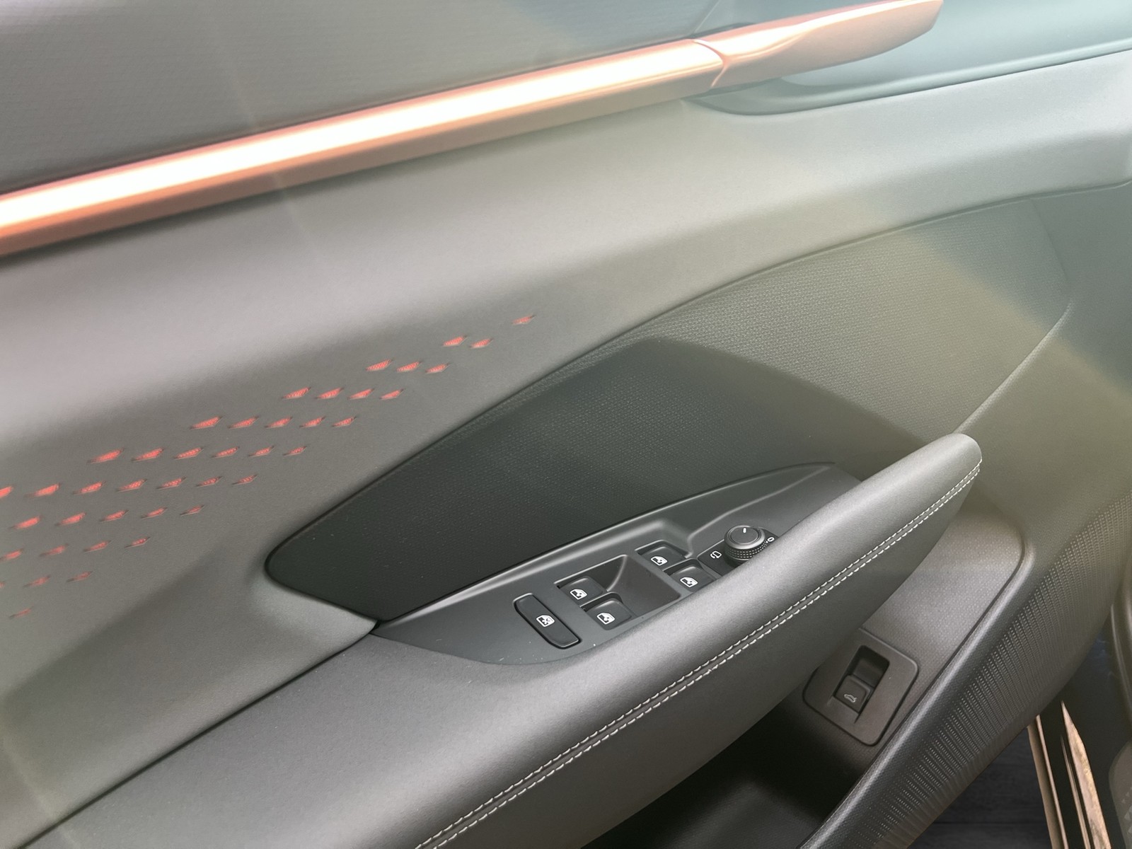 Cupra Terramar 1.5 DSG AHK MATRIX HUD 20LM NAV ACC DCC