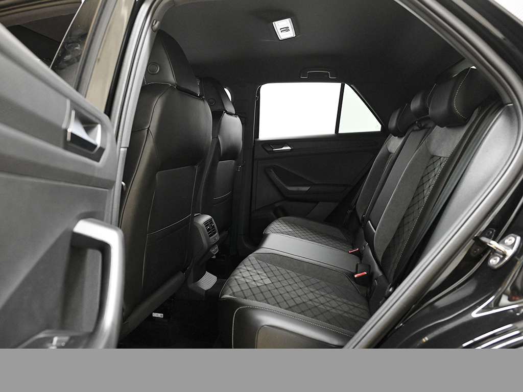 Volkswagen T-Roc 1.5 R-LINE DSG BLACKSTYLE STANDHZG eKLAPPE