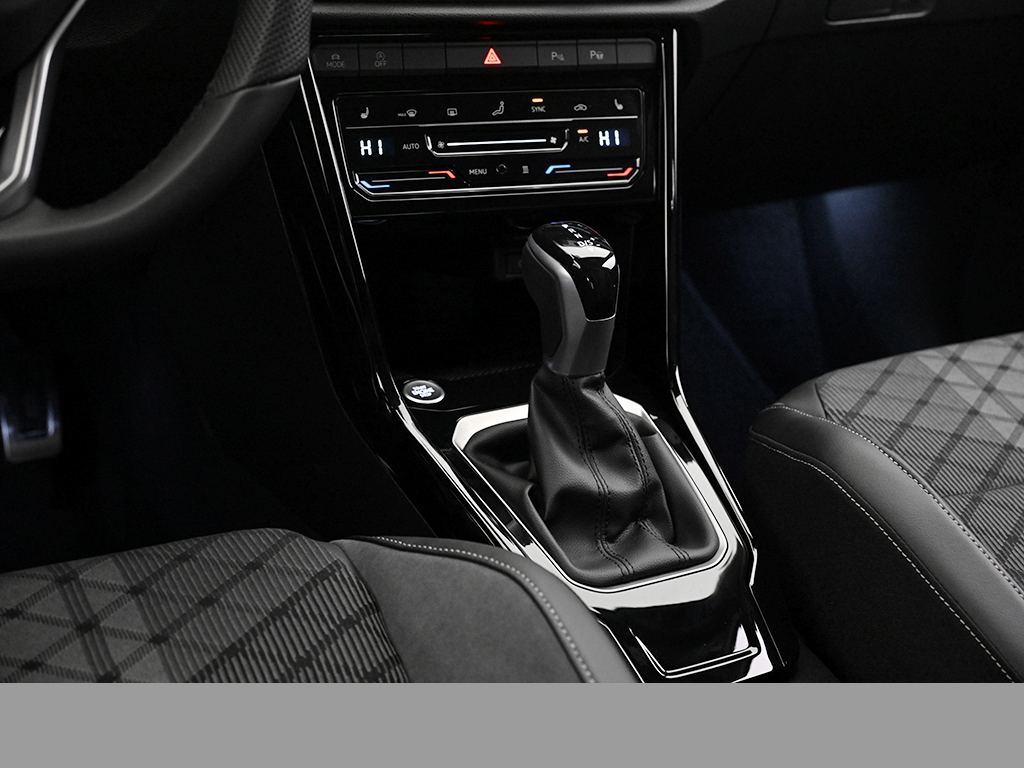 Volkswagen T-Roc 1.5 R-LINE DSG BLACKSTYLE STANDHZG eKLAPPE