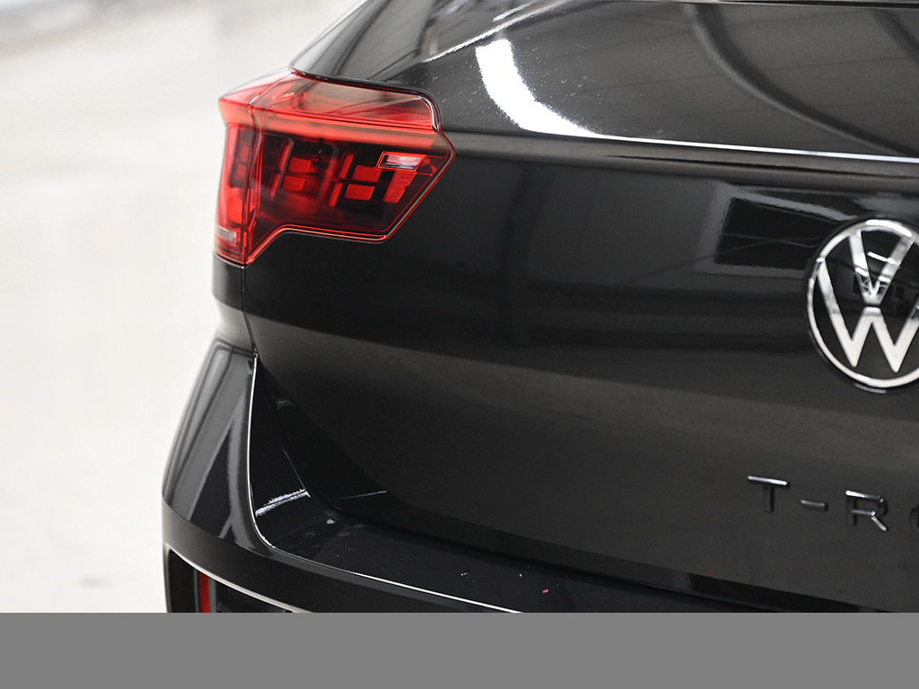 Volkswagen T-Roc 1.5 R-LINE DSG BLACKSTYLE STANDHZG eKLAPPE