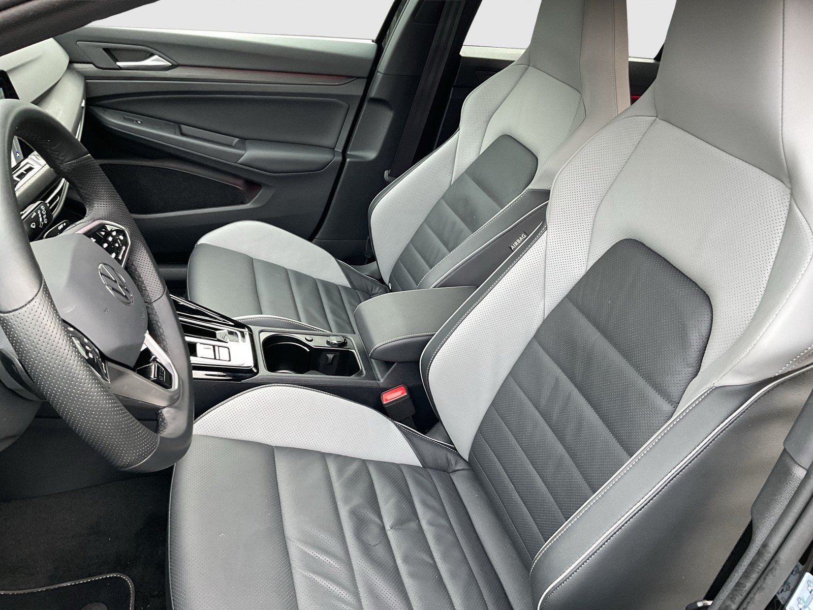 Volkswagen Golf GTD LEDER HARMANKARDON BLACKSTYLE MATRIXLED